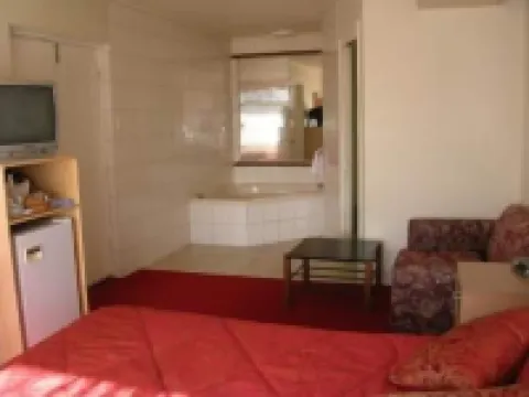 Peninsula Motor Inn Hotels in Tyabb