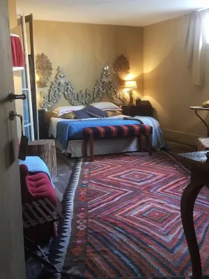 La Maison Rousseau Chambre d'hôtes Hôtels à proximité de : Université de Nîmes