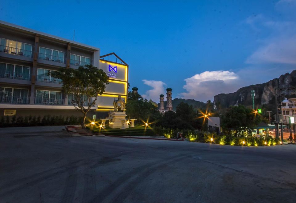 hotel overview picture