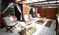 Tube n Axe Lodge and Backpackers - Hostels