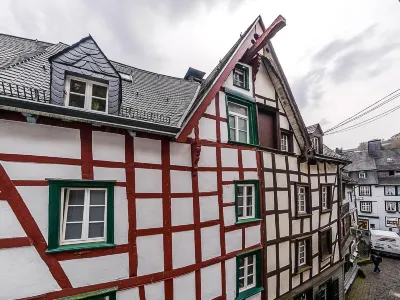 Gästehaus Eschbach Hotels in der Nähe von PALSEN - Die zwei Leben der Torf-Mosaikjungfer