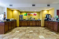 Holiday Inn Express WICHITA NORTH - PARK CITY by IHG - breakfast