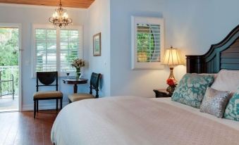 SeaGlass Inn Bed and Breakfast