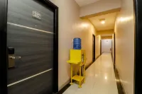 Blitz Hotel Batam Near Sultan Mahmud Ri'Ayat Shah Hotels in Sekanak Raya