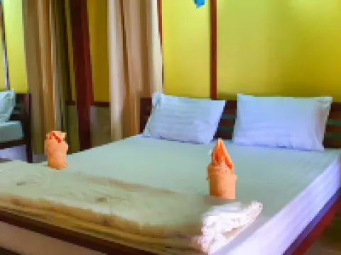 ลองบีช เกาะพยาม โรงแรมในเกาะพยาม