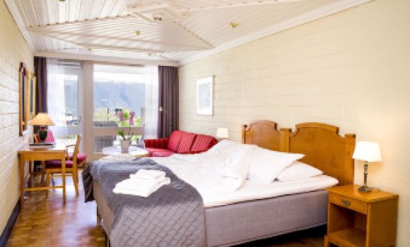 Walaker Hotel - Housity