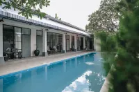 La Riva Boutique Hotel