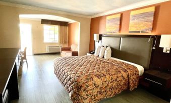 Luxury Inn Liberty
