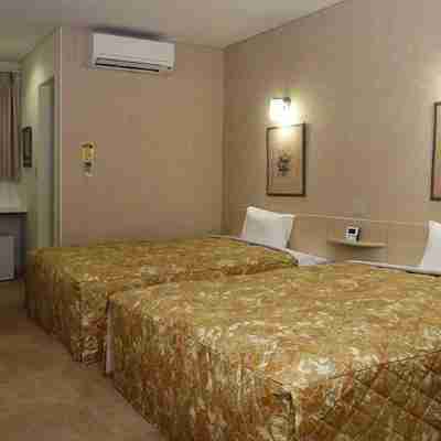 ファミリーロッジ旅籠屋・鳴門駅前店 Rooms