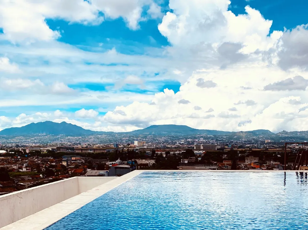 West Point Hotel - Bandung