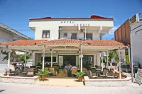 Adonis Hotel