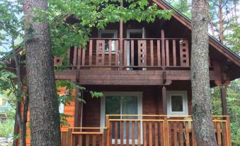 HAL Cottage