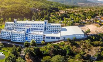 Hotel Izgrev Spa & Aquapark