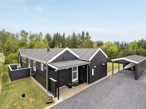 "Henriete" - 3.5km from the Sea