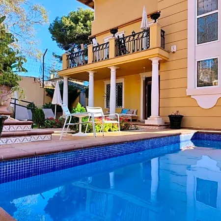 Bypillow Villa Lorena Adults Recommended