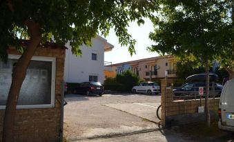 Immaculate 3-Bed House IN