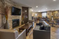 Devonian Hotel and Suites Hotels in Fox Creek