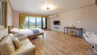 Gyeongpoen Pension