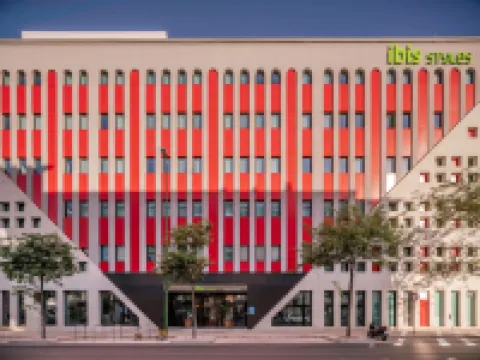 Ibis Styles Sevilla City Santa Justa Hotéis em Sevilha