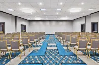 里士滿機場福朋喜來登飯店