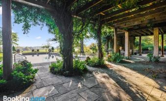 Goodstone Inn & Restaurant