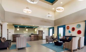 Quality Inn & Suites Victoria East