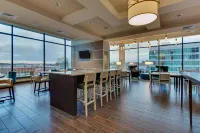 Drury Plaza Hotel Nashville Downtown - Frühstück