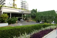 Mar Hotel Conventions - parking