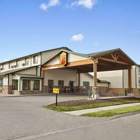 Super 8 by Wyndham Bozeman