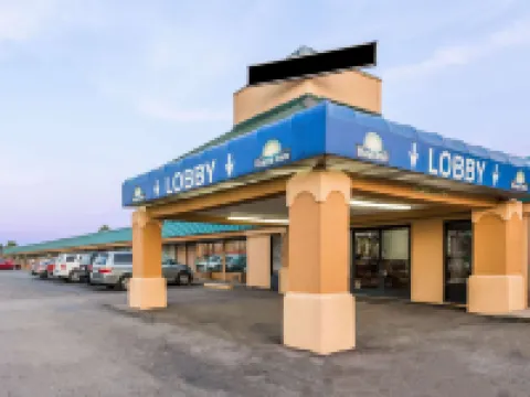 Days Inn by Wyndham Dickson Hoteles en Dickson