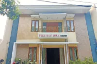 TwoSpaces Living at Toedjoeh Enam Homestay Syariah