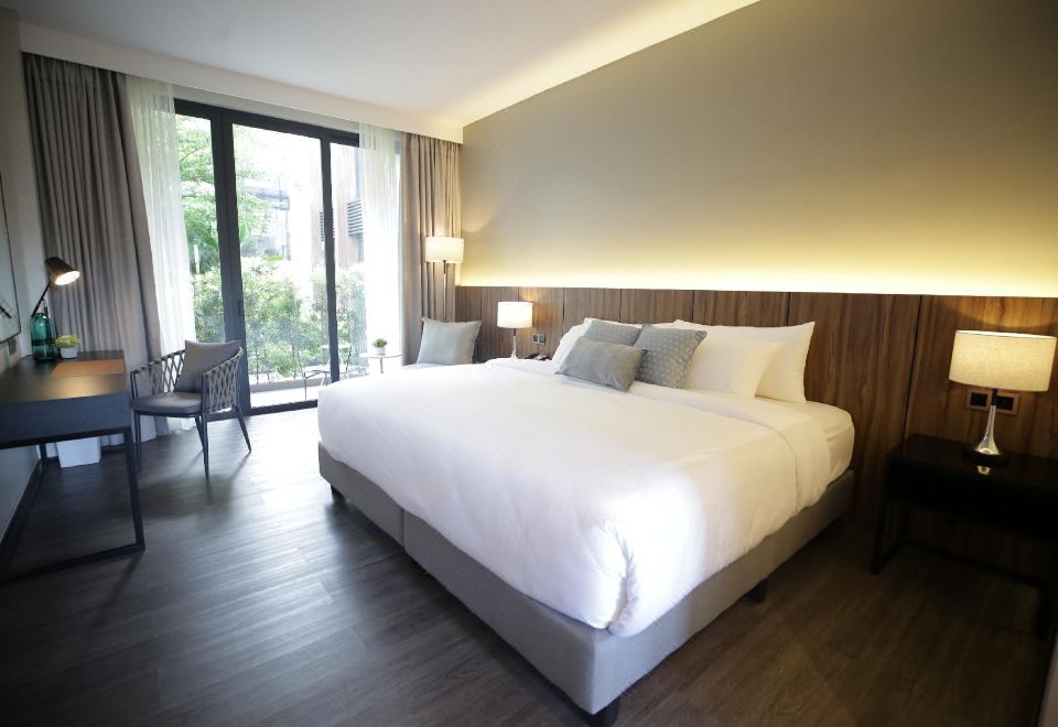 Maximilian Hotel Room