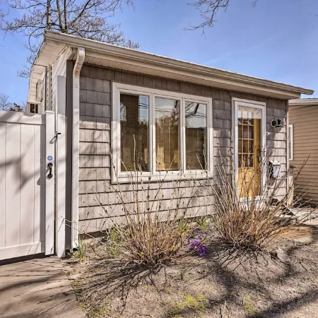 Bright Belmar Cottage < Half Mi to Boardwalk!