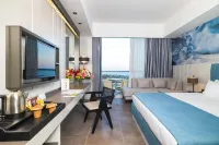 Crystal Centro Pearl Collection - Ultimate All Inclusive
