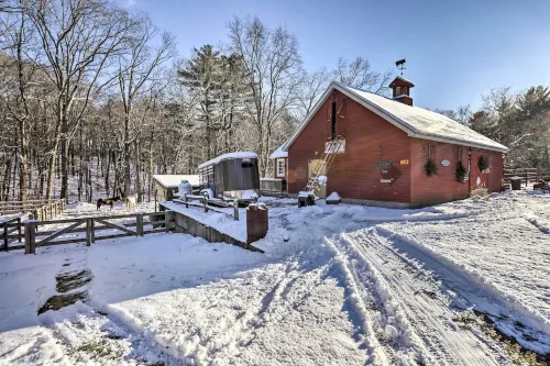 Killingly Barnyard Studio in Wine Country!