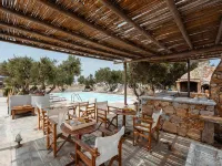 Diamantis Studios&Apartments Hotels near Agiassos Beach