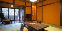 Oyado Honjin - Japonais-ouest Mélangé à Un Bain, Vue Du Jardin