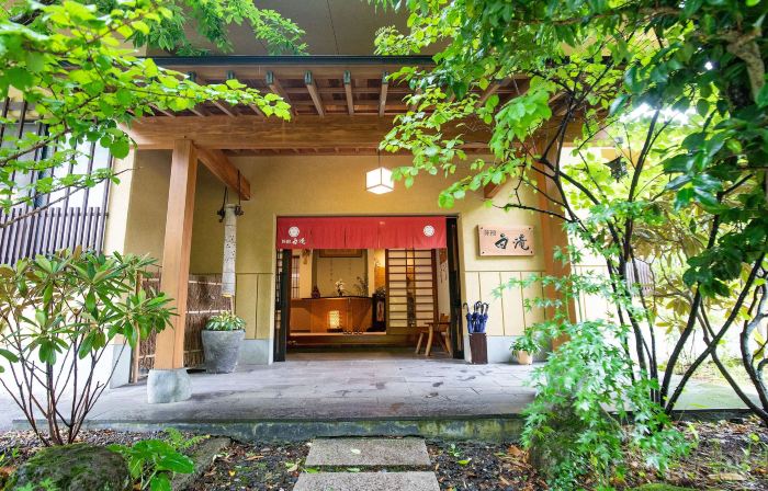 Shirataki Hotel
