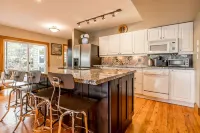 Muskoka Lakeshore Cottage Bliss - Balkoner