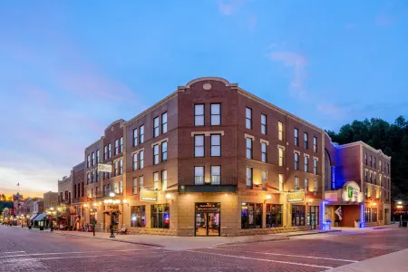 Holiday Inn Express & Suites Deadwood-Gold Dust Casino