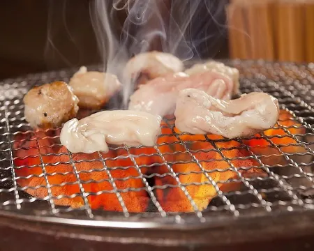 信州 肉刺し自慢 ジビエ焼肉宿 平家の里 伊那のホテル