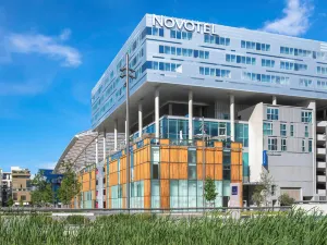Novotel Lyon Centre-Confluence Bord de Saone