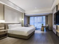 Grand Mercure Shanghai Lingang Hotel in zona Shanghai Binhai Renwen Scenery Garden
