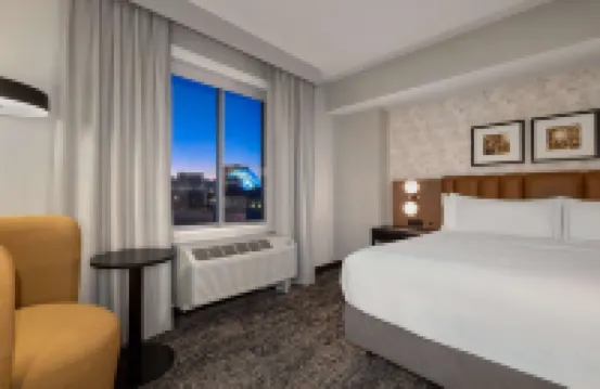 DoubleTree by Hilton Las Vegas East Flamingo Hotels near The National Atomic Testing Museum