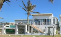 Bentley on the Beach Hotel berhampiran Umhlanga Rocks Promenade