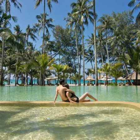 High Season Pool Villa & Spa
