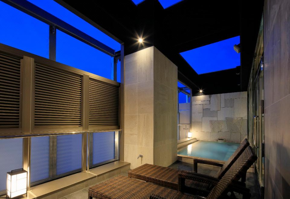 1. 칸데오 호텔 고..