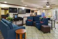 Comfort Inn Hotels in Dickson