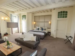 Hôtel Château de Lacan
