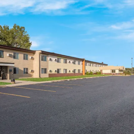 Days Inn by Wyndham Newton